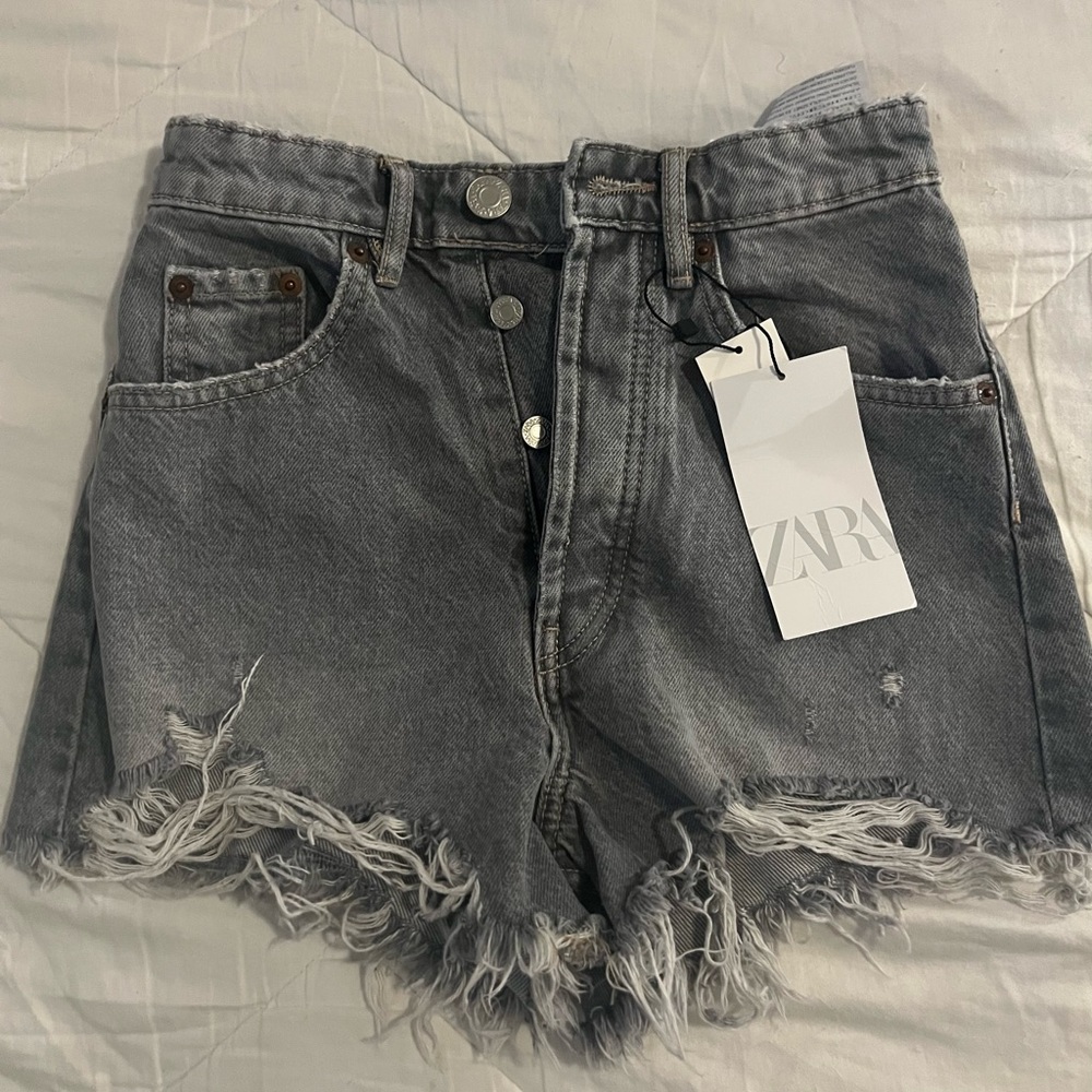 Zara gray denim shorts🩶